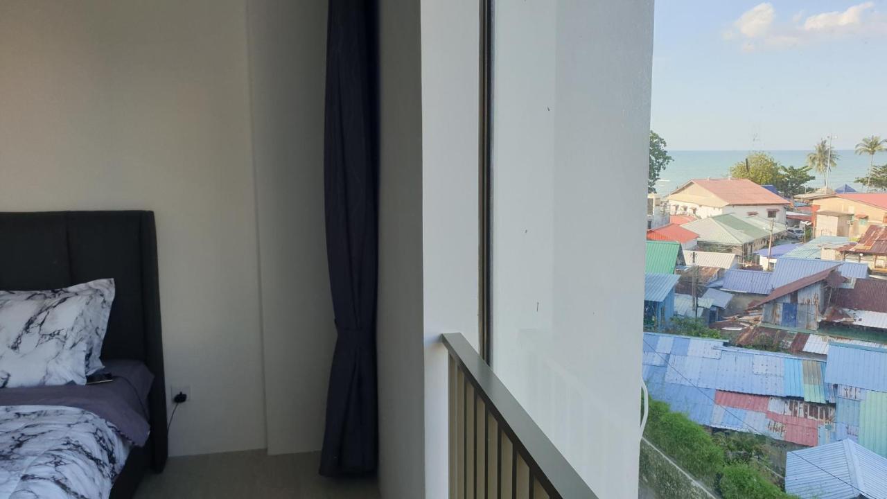 Tess - By The Sea, Penang Apartment *