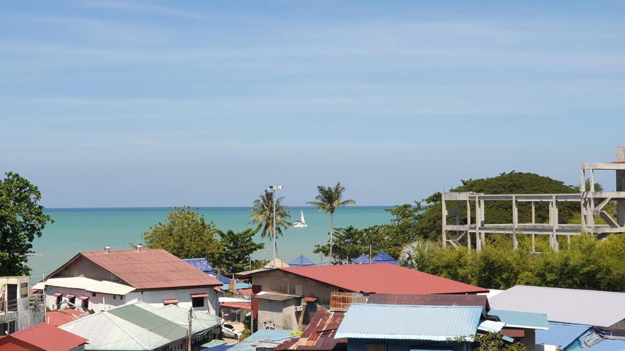 Apartment Tess - By The Sea, Penang *